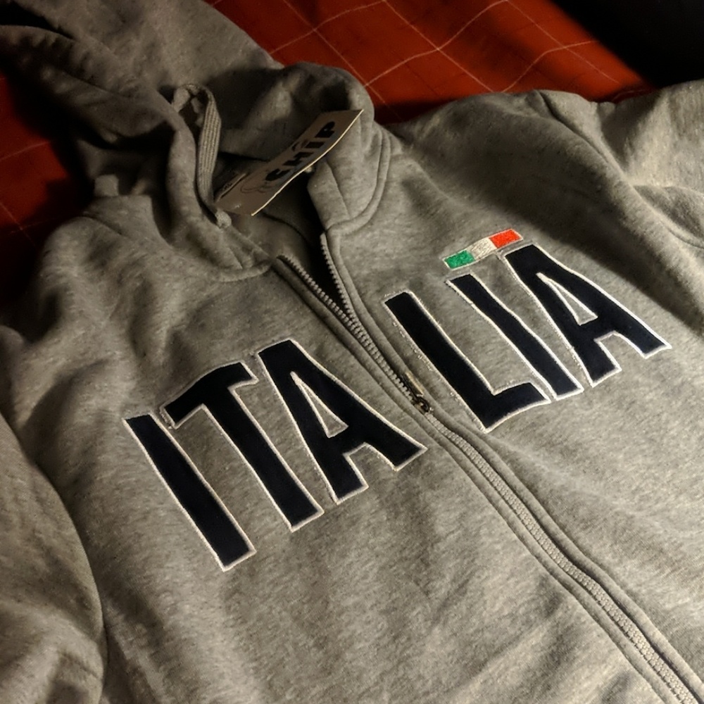 Sweatshirt